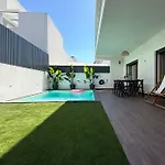 Priv Pool, 10min Beach, Near Lisbon Vila